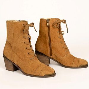 JoyFolie Bonnie Boot in Pecan Tooled Leather Lace Up Western Cowgirl Boots US 9